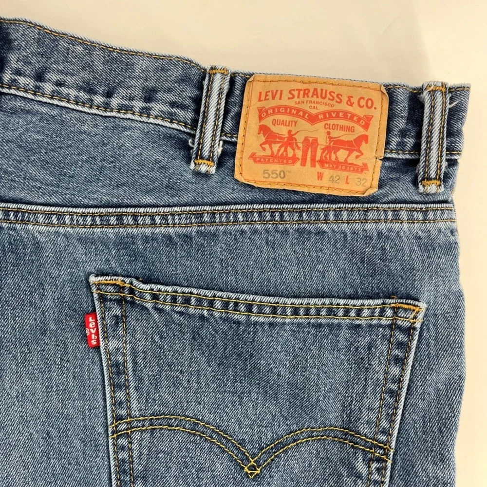 Levi Strauss 550 Relaxed Fit Mens Jeans‎ Blue Denim W42 L32